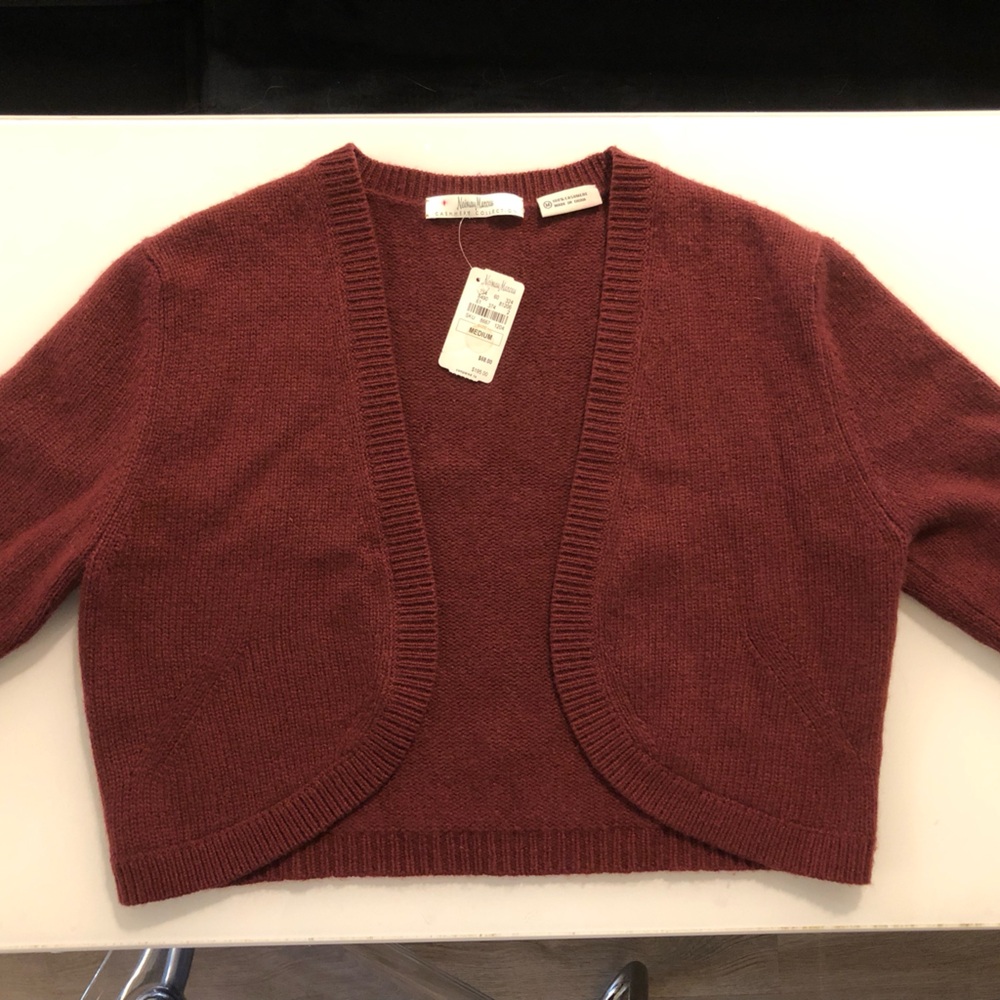 Vintage Y2K Neiman Marcus 100% Cashmere Sweater – Burgundy Crew Neck – Luxury